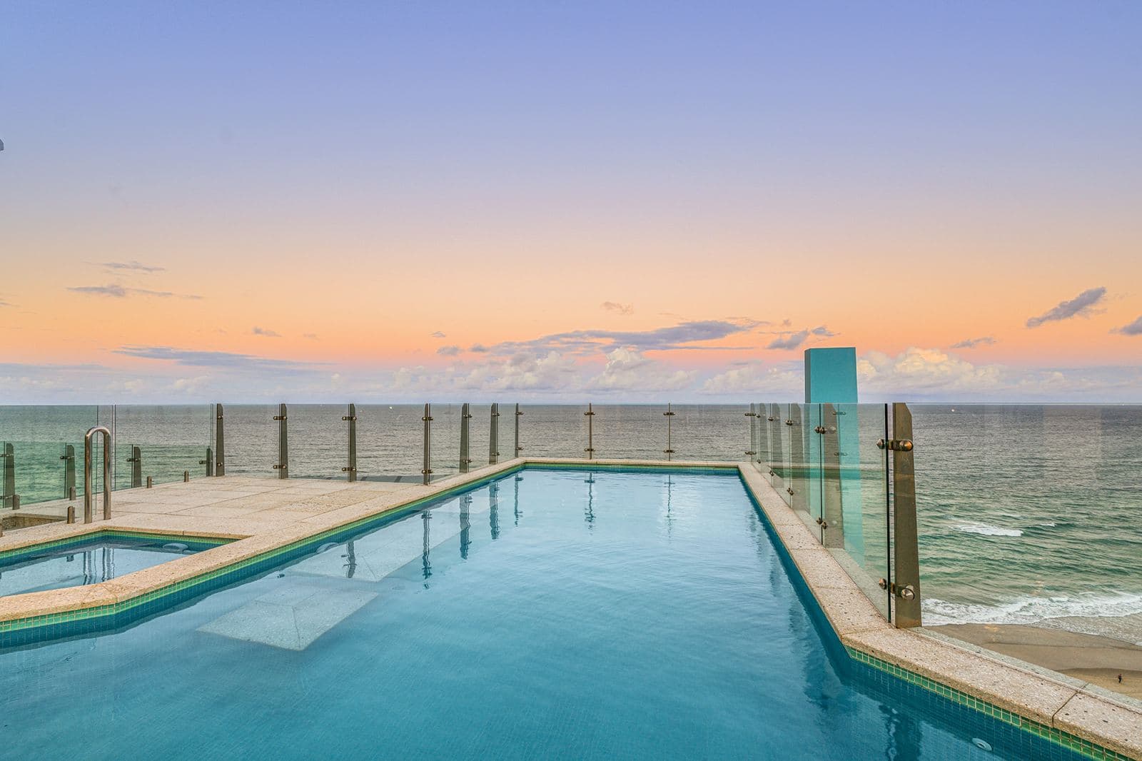 Surfers Paradise, QLD